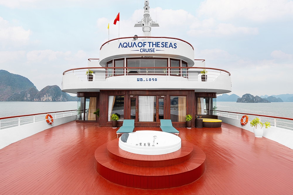 2 days 1 nights itinerary on Aqua Of The Seas