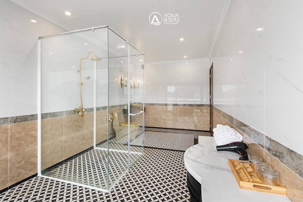 2 days 1 nights itinerary on Aqua Of The Seas