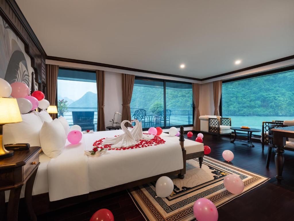 Discovery Halong bay – Lan Ha bay 2days/ 1night ON BOAT {Velar of the Seas}