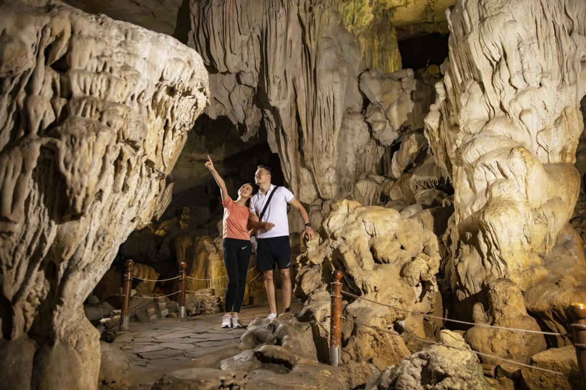 Discovery HALONG BAY 2 days / 1 night